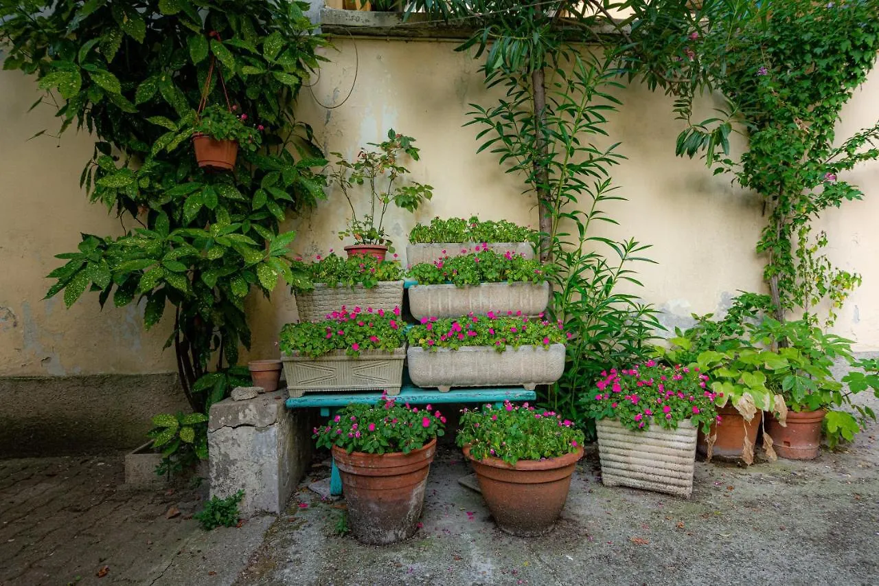 Secret Garden In The Heart Of Isola Apartment Milan