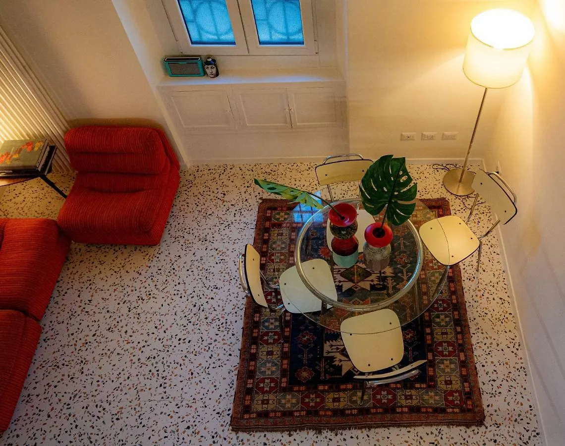 Secret Garden In The Heart Of Isola Apartment Milan