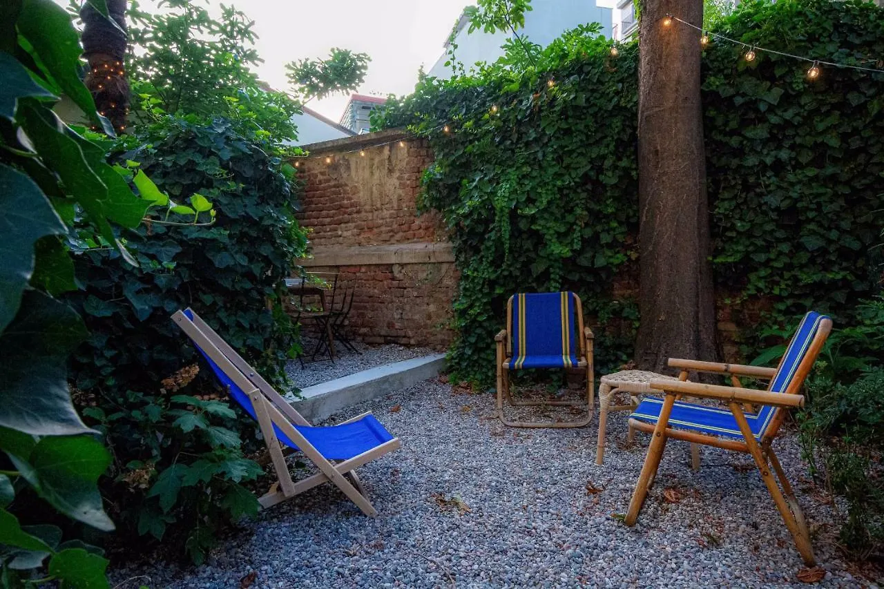 Secret Garden In The Heart Of Isola Apartment Milan Italy